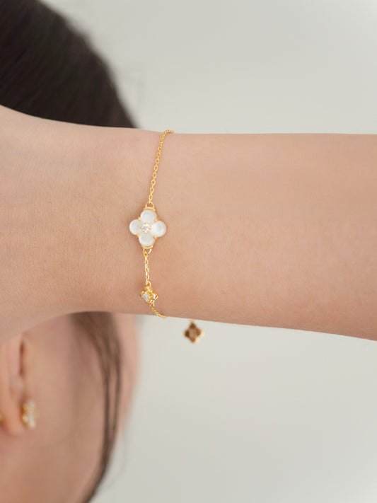 Clova Bracelet │ 四葉花母貝手鍊