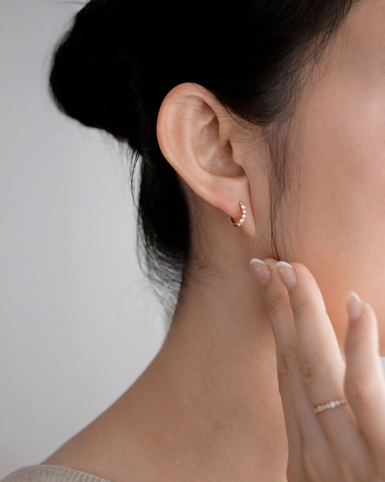 Belle Hoops │ 蕾絲花圈 耳環