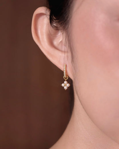 Alba Earrings │ 珍珠花簇 耳環