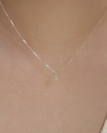 Bloomy Solitaire Necklace │ 10K金 小花項鍊